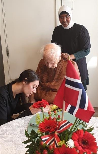 Kubenengler og en beboer